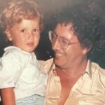 Peppino Di Capri col figlio Edoardo in braccio
